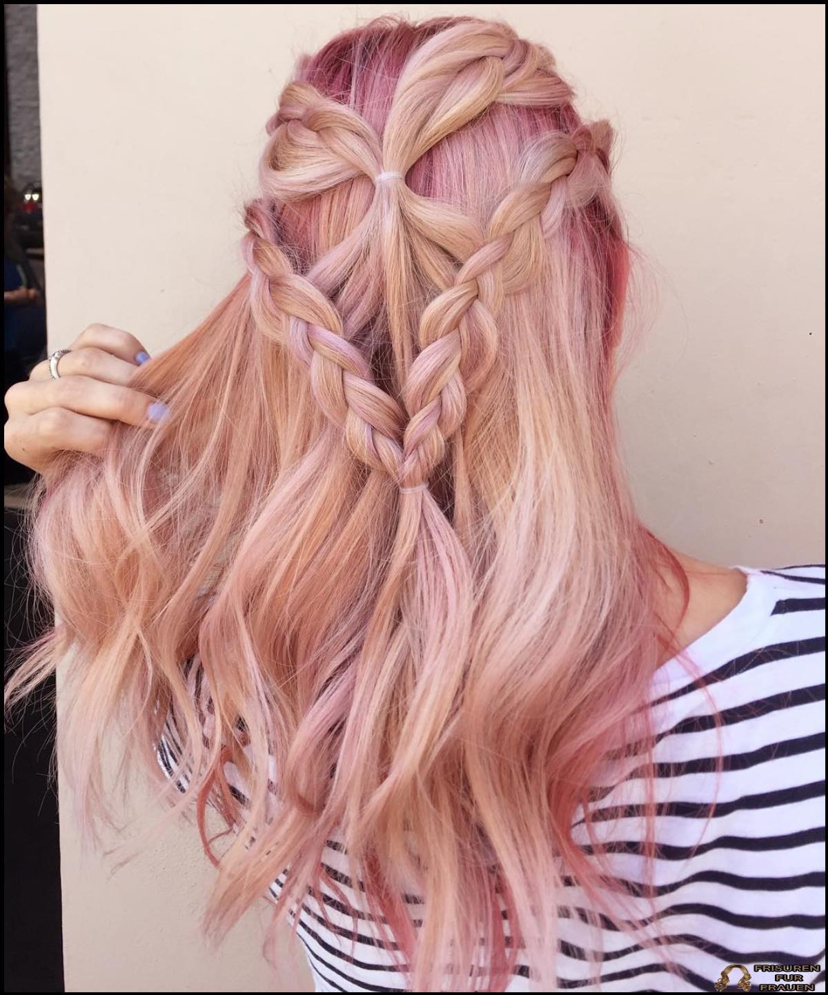 Langes Haar in Punk-Pink