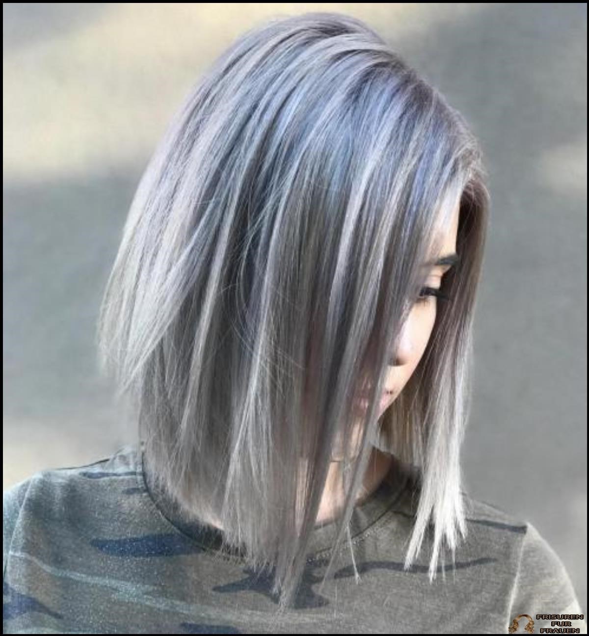 Grey Balayage Lob für glattes Haar